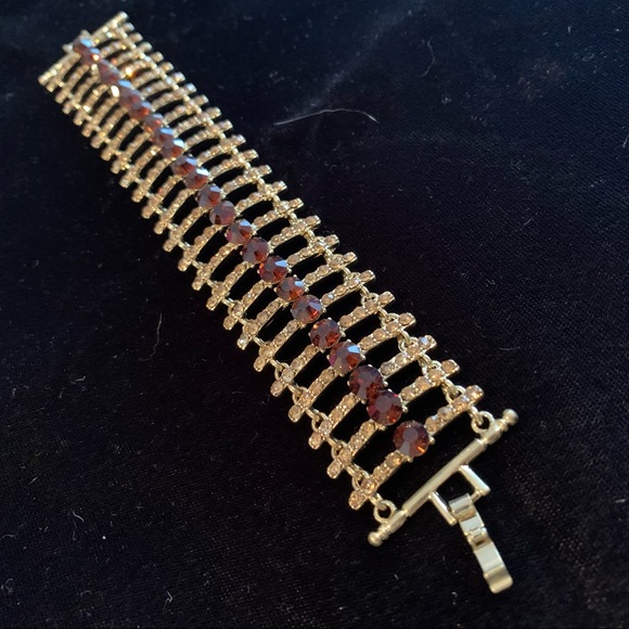 🆕🔥Brown&Yellow Crystals on Gold Sparkly Bracelet - Picture 1 of 4